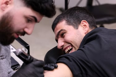 Joaquín Ganga, mejor conocido simplemente como Ganga, es un tatuador español de renombre internacional, considerado uno de los artistas del tatuaje más influyentes del mundo.