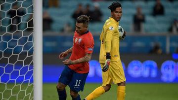 Gallese por el penal de Eduardo Vargas: "Se quiso burlar de mí"