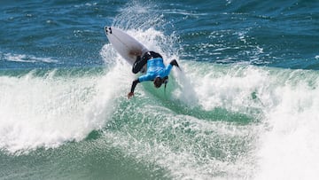 CAPARICA, ALMADA, PORTUGAL - APRIL 19: Yago Dominguez of Basque Country surfs in Heat 4 of the Quarterfinals at the Caparica Surf Fest on April 19, 2025 at Caparica, Almada, Portugal. . (Photo by Pedro Mestre/World Surf League)
