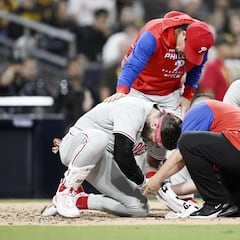 Reporte: Bryce Harper pasará por el quirófano; espera volver en 2022