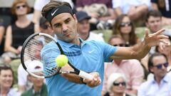 Federer celebra el número uno con el título 98 de su carrera