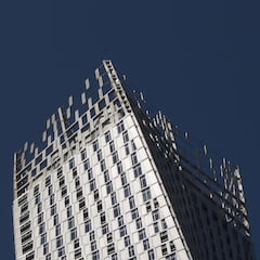 El ‘rascacielos retorcido’ hermano del Burj Khalifa y el One Trade Center: costó 1.000 millones de dólares y está casi vacío