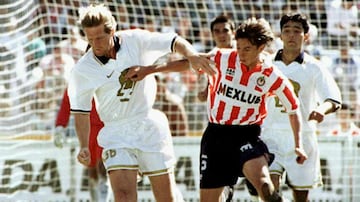 Jugó Clásicos en ambos bandos. El alemán destacó tanto en Barcelona como en Real Madrid y en el Atlético de Madrid. Después de su paso por España, llegó a Pumas en 1996, pero no tuvo regularidad y solo completó nueve partidos.