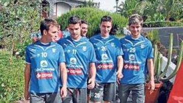 <b>PARAJE NATURAL PARA LOS BLANQUIAZULES. </b> Los componentes del Tenerife llegaron ayer a La Palma en donde permanecerán durante toda la semana.