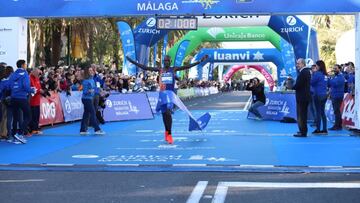 Málaga estrena etiqueta de bronce con doble récord