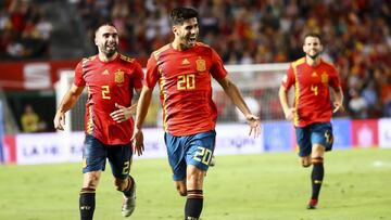 Asensio, Carvajal y Nacho celebran uno de los goles de Espa&ntilde;a ante Croacia.