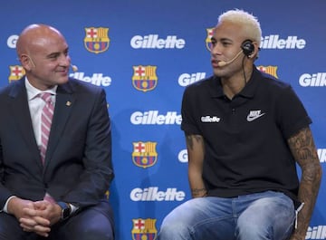 Neymar speaking at the sponsors event