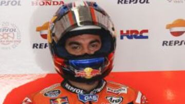 Dani Pedrosa en el box de Repsol Honda