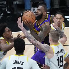 El Utah Jazz de Juan Toscano se complica el pase al Play-In tras perder con los Lakers