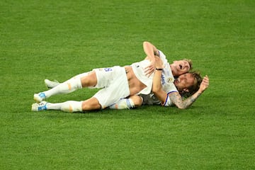 Toni Kroos y Luka Modric han formado una de las duplas más importantes de los últimos años en Europa. Juntos han dirigido al Real Madrid a lo más alto en la última década. En la foto, ambos celebran la Champions ganada al Liverpool en mayo de 2022.