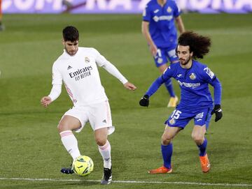 Marco Asensio y Marc Cucurella.