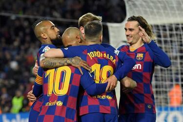 UEFA will make current leaders champions if leagues can not be concluded