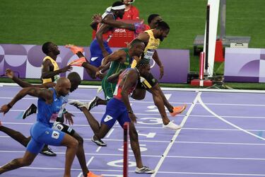 Las increbles imgenes en la meta de los 100m del triunfo de Noah Lyles