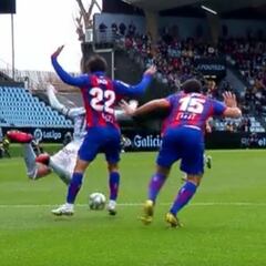 La jugada por la que clama toda Vigo: el posible penalti a Aspas que ni el árbitro ni el VAR vieron