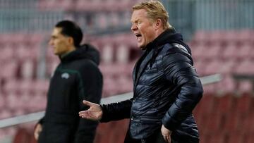 FILE PHOTO: Soccer Football - Champions League - Group G - FC Barcelona v Juventus - Camp Nou, Barcelona, Spain - December 8, 2020 FC Barcelona coach Ronald Koeman reacts REUTERS/Albert Gea/File Photo