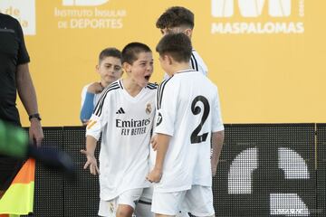 Aliaksei celebra un gol del Madrid