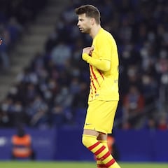 Parte de la afición del Espanyol canta contra Piqué y recibe pitos