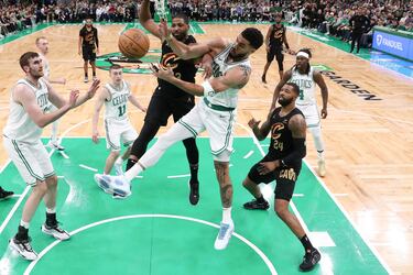 How much do tickets for the Celtics - Cavs playoff Game 2 in Boston cost?