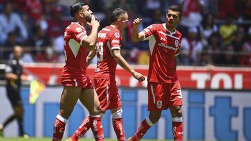 Toluca festejando un gol ante el Am&eacute;rica