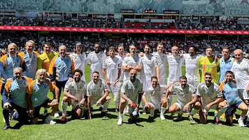 14/04/25 PARTIDO VETERANOS ENTRE EL REAL MADRID Y EL FC BARCELONA EN MEXICO
FOTO EQUIPO REAL MADRID