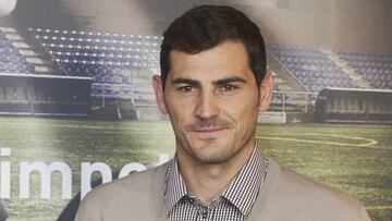 Casillas se ofrece a Lopetegui: "Si me quieren, ahí estaré..."