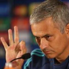 Express: el United anunciará a Mourinho en dos semanas