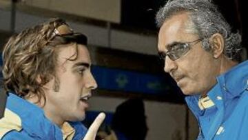 <b>SIGUEN HABLANDO. </b>Flavio Briatore mete prisa para que Fernando Alonso se decida por Renault, pero el asturiano sigue sopesando todas sus opciones de futuro.