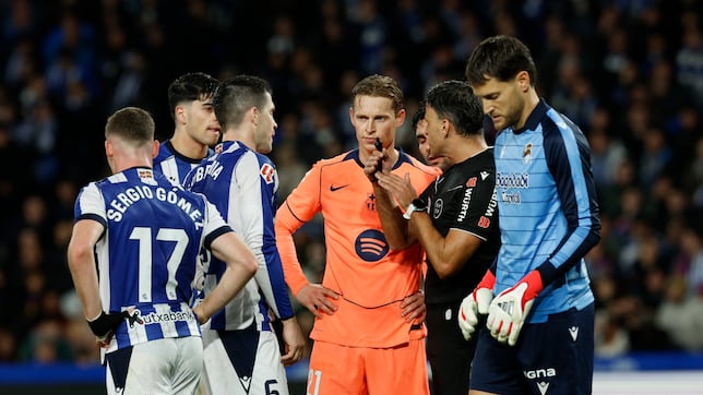 El vestuario del Barça, indignado: De Jong ataca a Gil Manzano, Fermín a carcajadas...