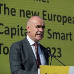 El alcalde de Sevilla: “Entiendo el cabreo de béticos y sevillistas”