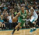 Boston supera a Charlotte y mantiene el pulso a Brooklyn