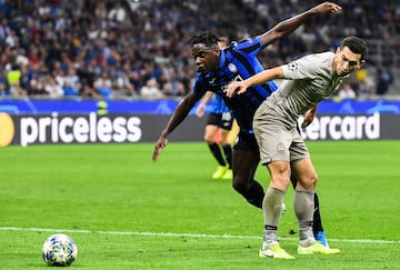 Duván Zapata estaría disponible para su equipo en los octavos de final de la Champions League. 