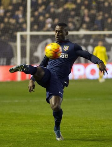 Jackson Martínez volvió a jugar  con el Atlético de Madrid en la victoria 2-0 sobre el Rayo 