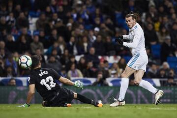 Gareth Bale scores Real Madrid fifth goal. 5-2