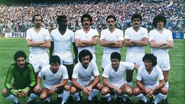 Cunningham posa en una foto con sus compañeros del Real Madrid.