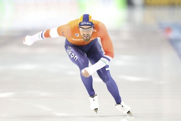 El patinador holandés, oro olímpico en 1000 m y 15000 m, combina entrenamientos multidisciplinares para su vigoroso cuerpo.