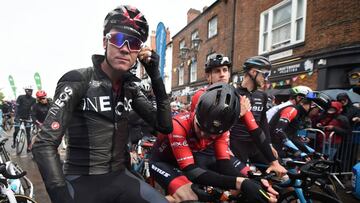 Ciclistas en la salida del Tour de Yorkshire.