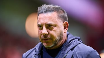 during the 15th round match between Toluca and Pachuca as part of the Liga BBVA MX, Torneo Apertura 2025 at Nemesio Diez Stadium, on October 26, 2025 in Toluca, Estado de Mexico, Mexico.