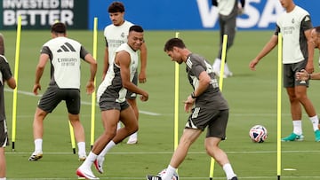 02/07/25 MUNDIALITO MUNDIAL DE CLUBES EEUU 2025
ENTRENAMIENTO REAL MADRID
KYLIAN MBAPPE XABI ALONSO ENTRENADOR