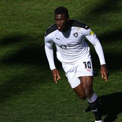 Daryl Dike marcó su octavo gol de la temporada con Barnsley