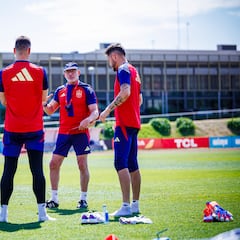 España completa su última sesión antes de su primer amistoso