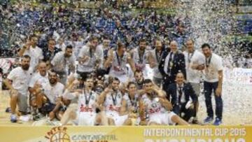 El Madrid celebr&oacute; en Sao Paulo, Brasil, su quinta Copa Intercontinental tras derrotar al Bauru por 79-91.