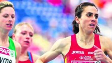 <b>BRILLÓ NURIA. </b>La española, en su serie de 3.000 metros, junto a la irlandesa Byrne y la rusa Alminova.