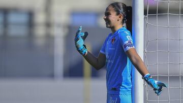  Ana Gaby Paz sue&ntilde;a con defender el arco de la Selecci&oacute;n Mexicana