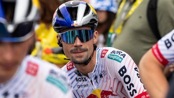 Primoz Roglic, en una salida del Tour 2025.