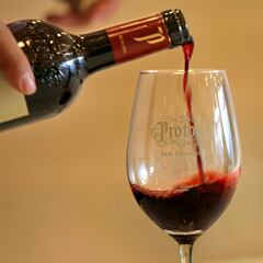 La última tendencia en TikTok: agregar jalapeño a tu copa de vino