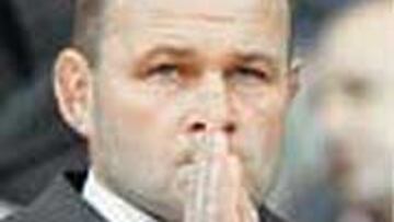 Robinson, cuestionado.