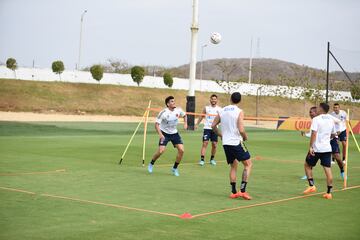 La Selección Colombia entrena de cara al partido frente a Venezuela este martes por las Eliminatorias a Qatar 2022.