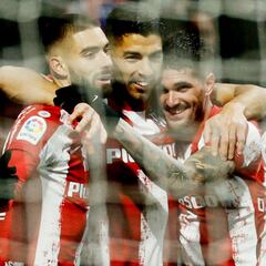 João y Suárez avisan al City