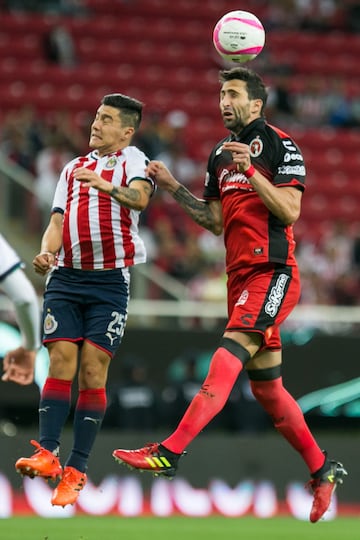 Alejandro Donatti llegó a Xolos de Tijuana para disputar el Apertura 2017. El central argentino disputó 13 partidos con La Jauría y después emigró al futbol argentino para jugar con Racing Club de Avellaneda.