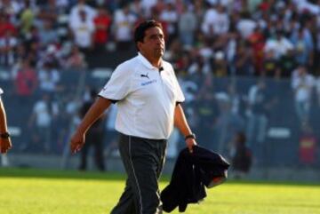 Mario Lepe: Luego de una traumática salida de la UC, el ex capitán cruzado se fue a Naval de Talcahuano. Ahí estuvo hasta 2014 y luego no dirigió más.